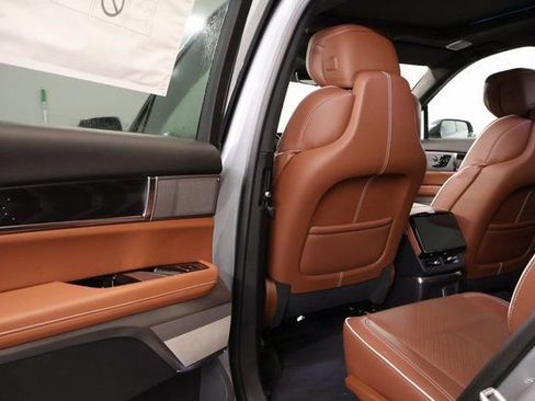 New 2026 Cadillac Vistiq Platinum image 26