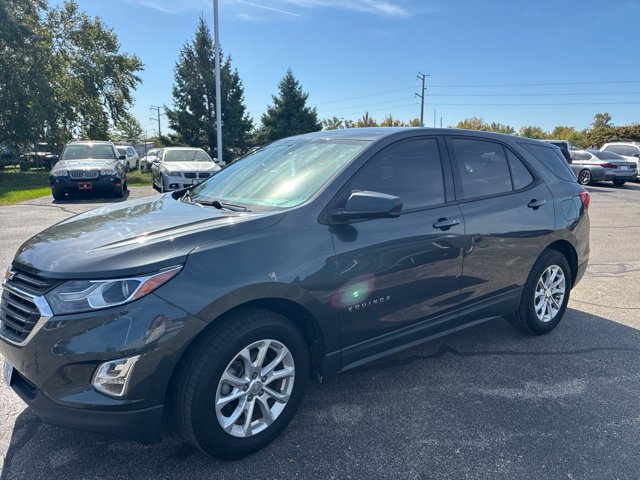 Used 2019 Chevrolet Equinox LS w/ LS Convenience Package FWD image 2