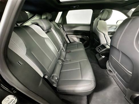 Used 2024 Cadillac Lyriq Tech image 29