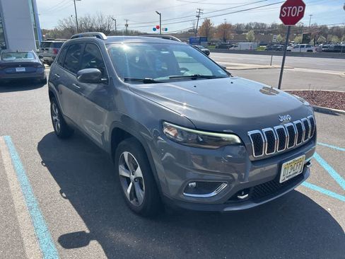 Used 2021 Jeep Cherokee Limited w/ Elite Package image 7