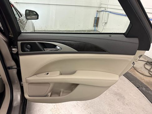 Used 2019 Lincoln MKZ Reserve w/ Reserve Plus Package image 30