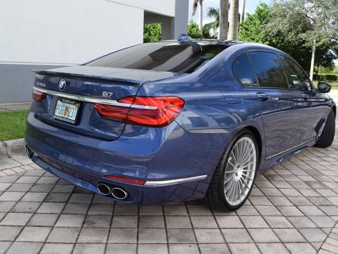 Used 2017 BMW ALPINA B7 xDrive AWD/4WD image 6
