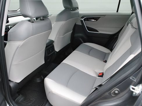 Certified 2023 Toyota RAV4 XLE Premium AWD/4WD image 10