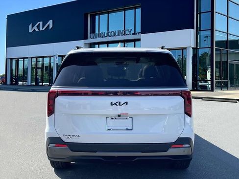 New 2026 Kia Carnival SX w/ SX Dark Edition Package image 5