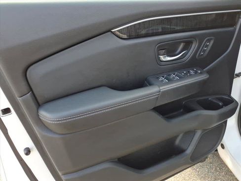 Used 2023 Honda Pilot Elite image 10