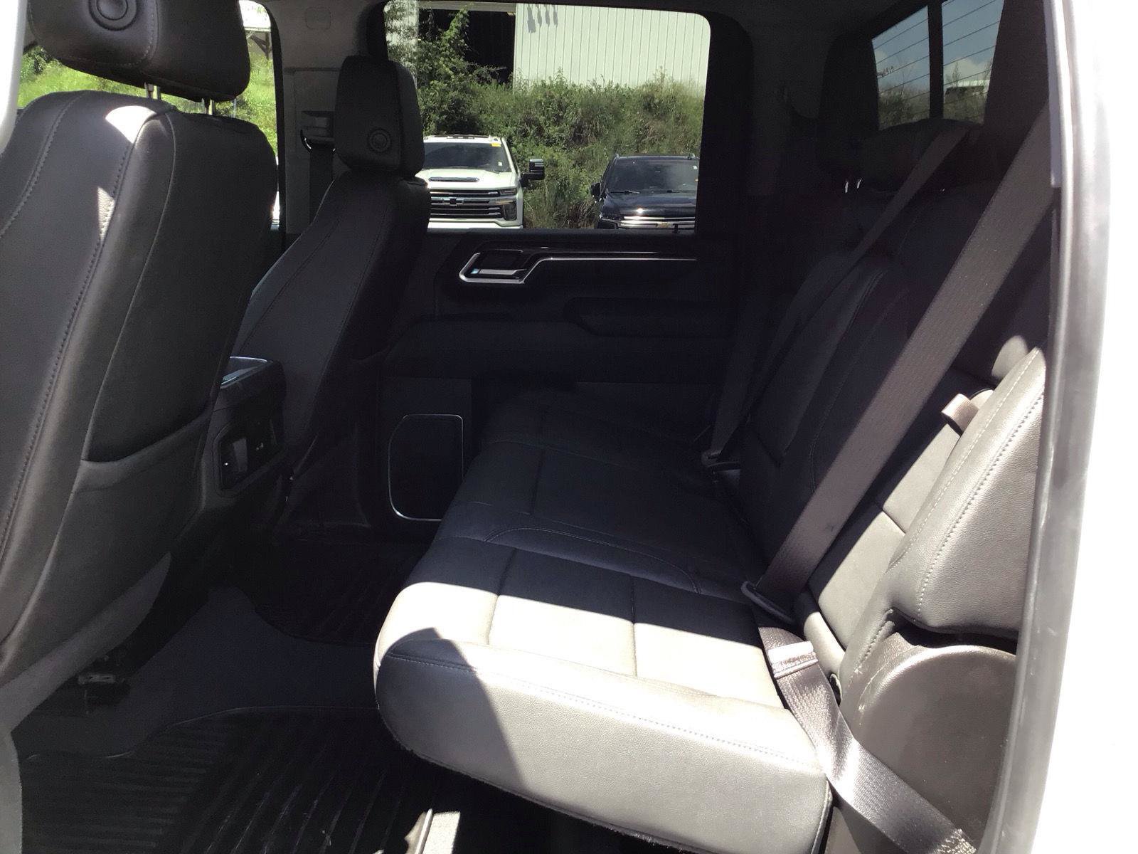 Used 2025 Chevrolet Silverado 2500 LT w/ Trail Boss Package AWD/4WD image 5