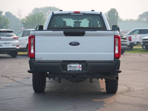 Used 2023 Ford F250 XL w/ FX4 Off-Road Package AWD/4WD image 4