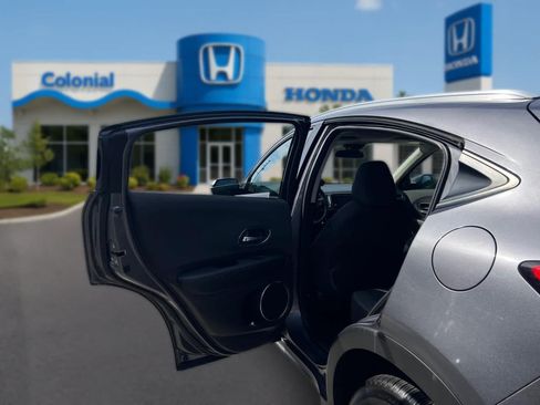 Used 2022 Honda HR-V EX image 29