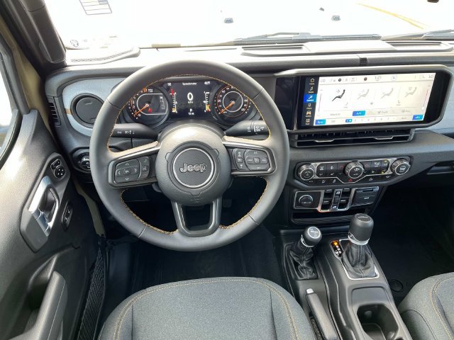 New 2025 Jeep Gladiator Sport AWD/4WD image 13