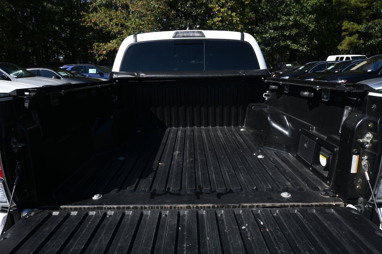 Used 2020 Toyota Tacoma Limited RWD image 29