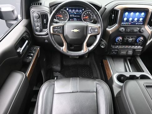 Used 2022 Chevrolet Silverado 3500 High Country image 11