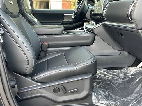 New 2026 Ford Expedition Max Platinum w/ Driver's Package image 21