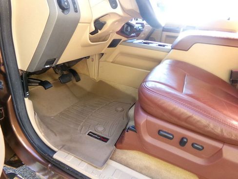 Used 2012 Ford F350 King Ranch w/ King Ranch w/Chrome Pkg image 17