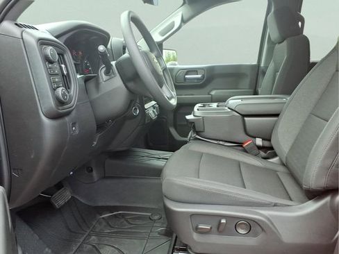 New 2026 Chevrolet Silverado 1500 Custom AWD/4WD image 16