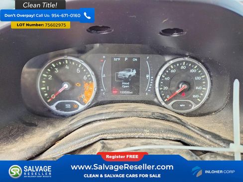 Used 2017 Jeep Renegade Latitude image 12