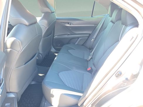 Used 2024 Toyota Camry SE image 12