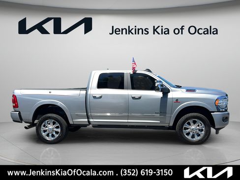 Used 2023 RAM 2500 Limited AWD/4WD image 2