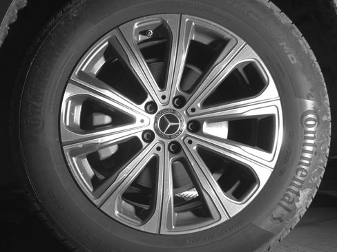 Used 2024 Mercedes-Benz GLC 300 4MATIC image 14