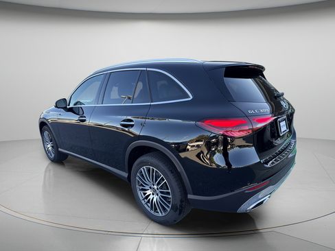 Certified 2026 Mercedes-Benz GLC 300 image 3