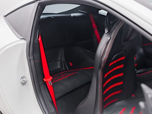 Certified 2022 Ferrari Roma image 42