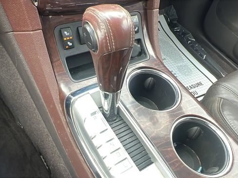 Used 2014 Buick Enclave Leather FWD image 19