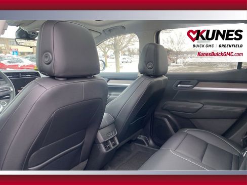 New 2026 GMC Terrain Denali w/ LPO, Floor Liner Package image 27