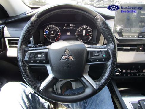 Used 2022 Mitsubishi Outlander SEL AWD/4WD image 15