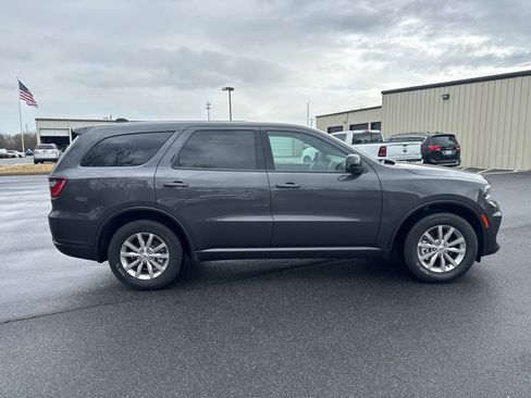 Used 2025 Dodge Durango GT image 4