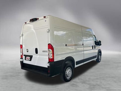 Used 2025 RAM ProMaster 2500 w/ Convenience Group FWD image 3