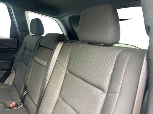 Used 2022 Jeep Grand Cherokee Laredo E AWD/4WD image 35