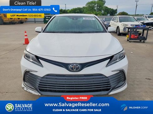 Used 2022 Toyota Camry LE FWD image 7