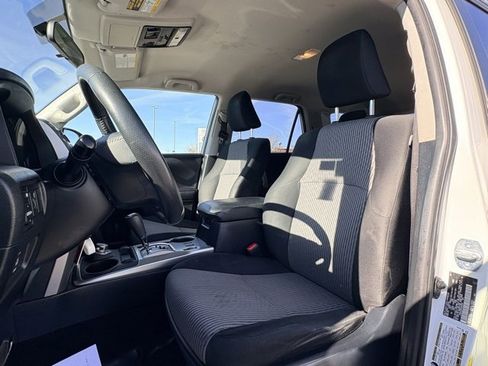 Used 2017 Toyota 4Runner SR5 image 18