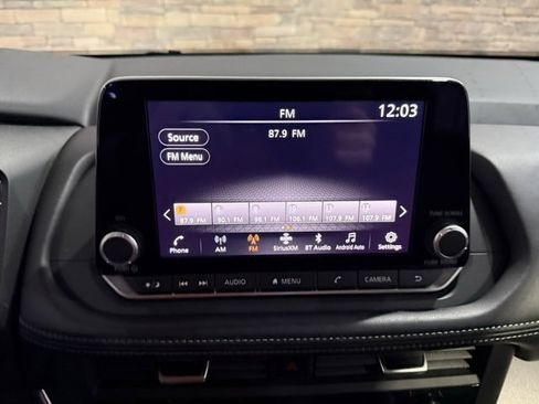 Certified 2025 Nissan Rogue SV image 22