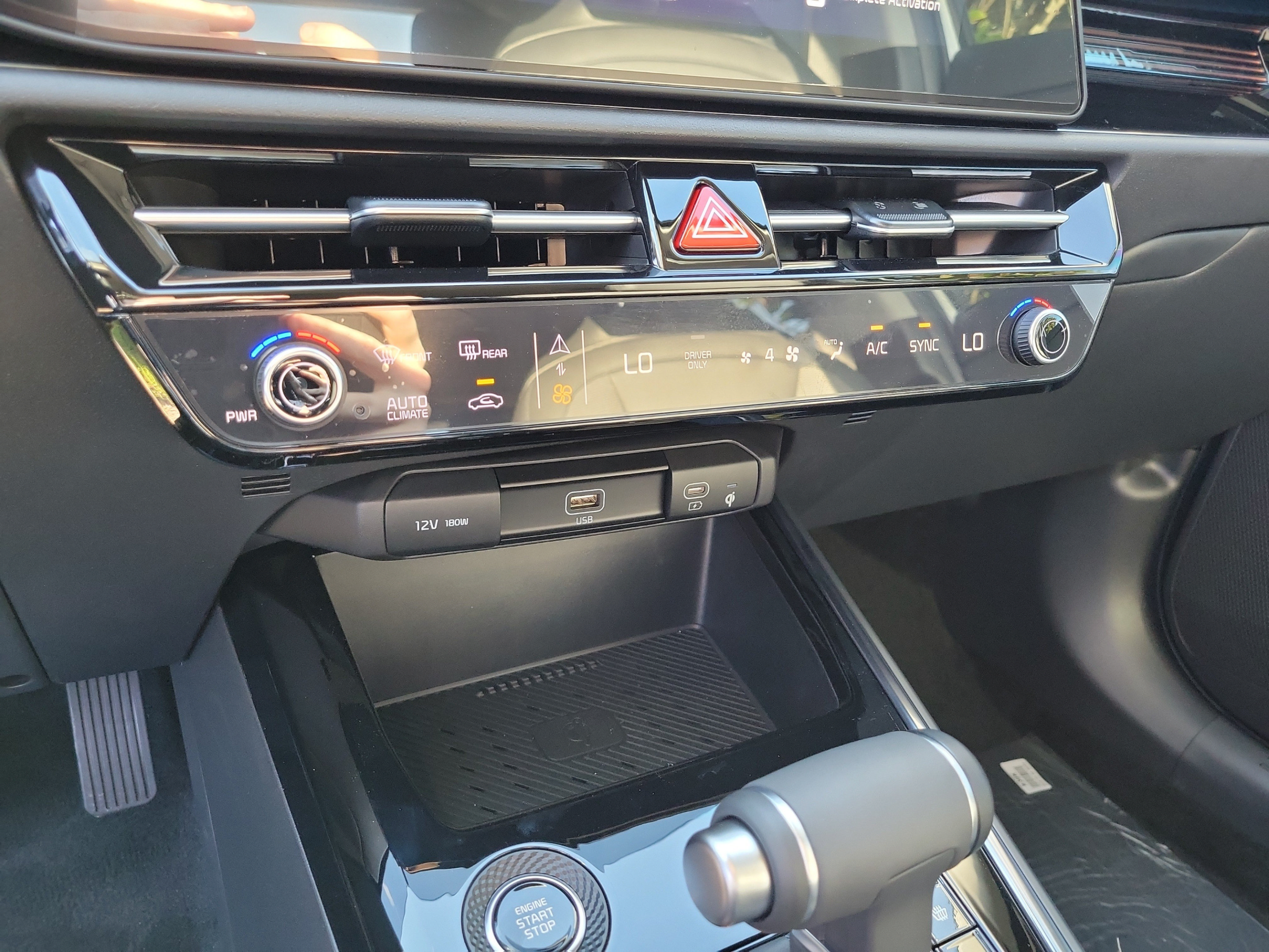 New 2026 Kia Niro EX FWD image 18