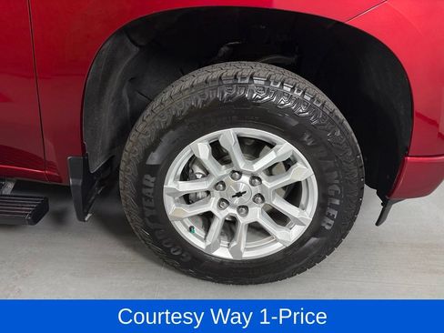 Used 2023 Chevrolet Silverado 1500 RST w/ Convenience Package II AWD/4WD image 13