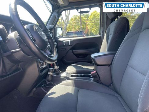 Used 2018 Jeep Wrangler Unlimited Sport S AWD/4WD image 5