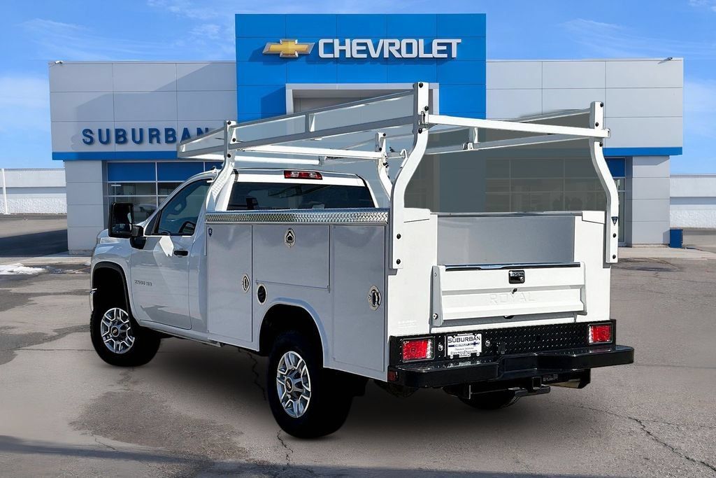 Used 2025 Chevrolet Silverado 2500 W/T RWD image 3