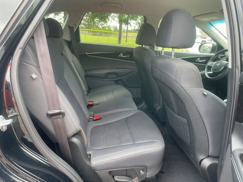 Used 2020 Kia Sorento L FWD image 20