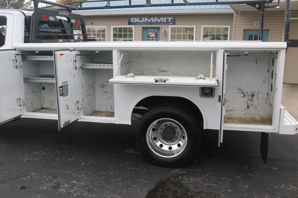 Used 2022 Ford F550 4x4 Crew Cab Super Duty w/ Power Equipment Group image 38