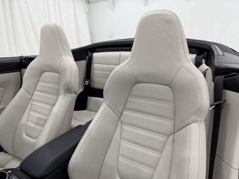 Certified 2026 Porsche 911 Carrera 4S AWD/4WD image 5