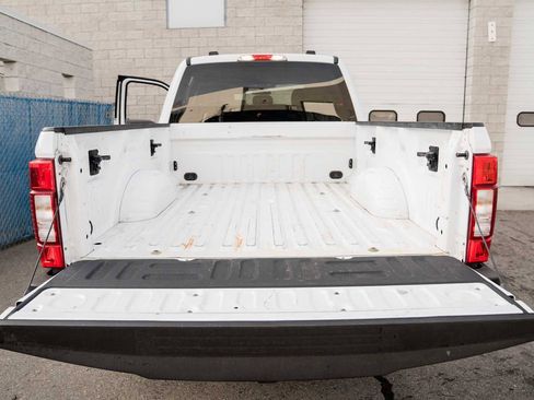 Used 2020 Ford F250 XLT image 3