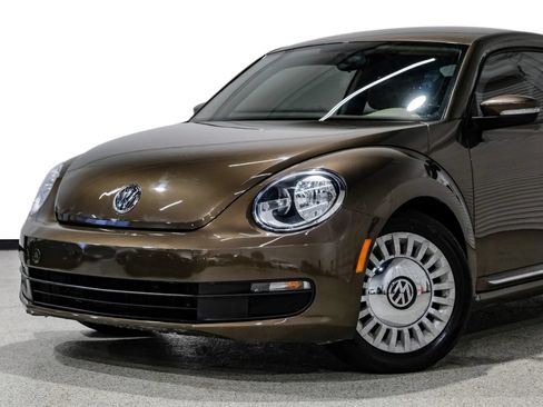 Used 2014 Volkswagen Beetle 1.8T FWD image 12