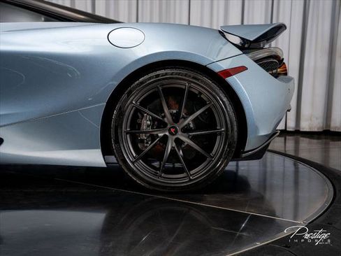 Used 2018 McLaren 720S Luxury RWD image 27