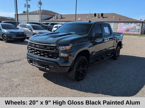 Used 2025 Chevrolet Silverado 1500 Custom Trail Boss w/ Turbomax Blackout Package image 16