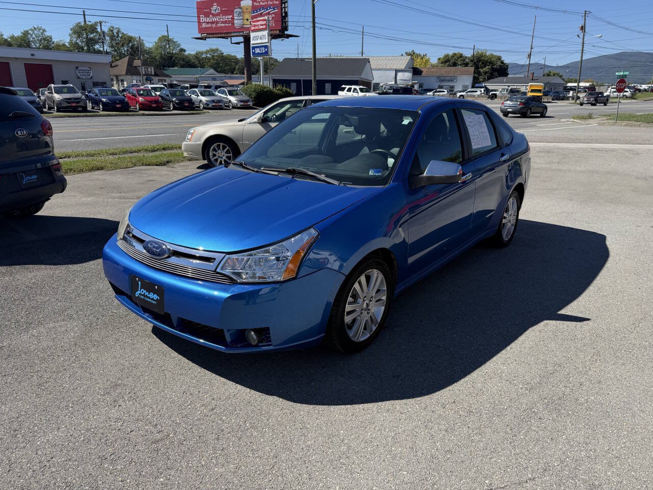 Used 2010 Ford Focus SEL FWD image 2