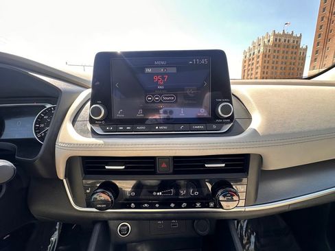 Certified 2023 Nissan Rogue SV w/ SV Premium B Package image 20