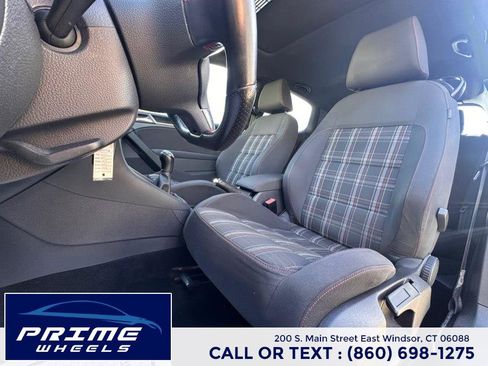 Used 2012 Volkswagen GTI 2-Door image 10