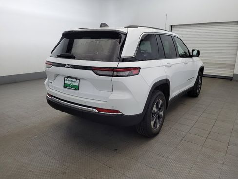 Used 2022 Jeep Grand Cherokee Limited 4xe image 9