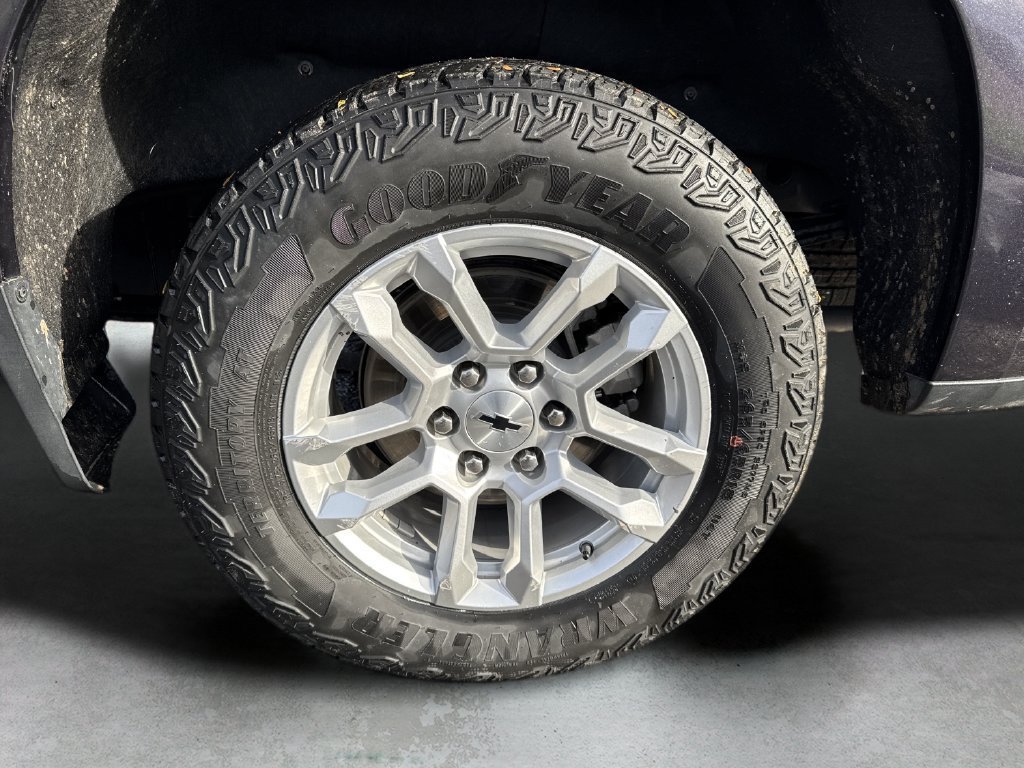 Used 2023 Chevrolet Silverado 1500 RST AWD/4WD image 14