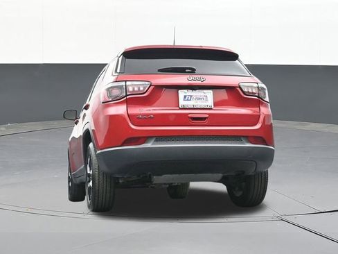 Used 2025 Jeep Compass Latitude w/ Altitude Special Edition AWD/4WD image 46